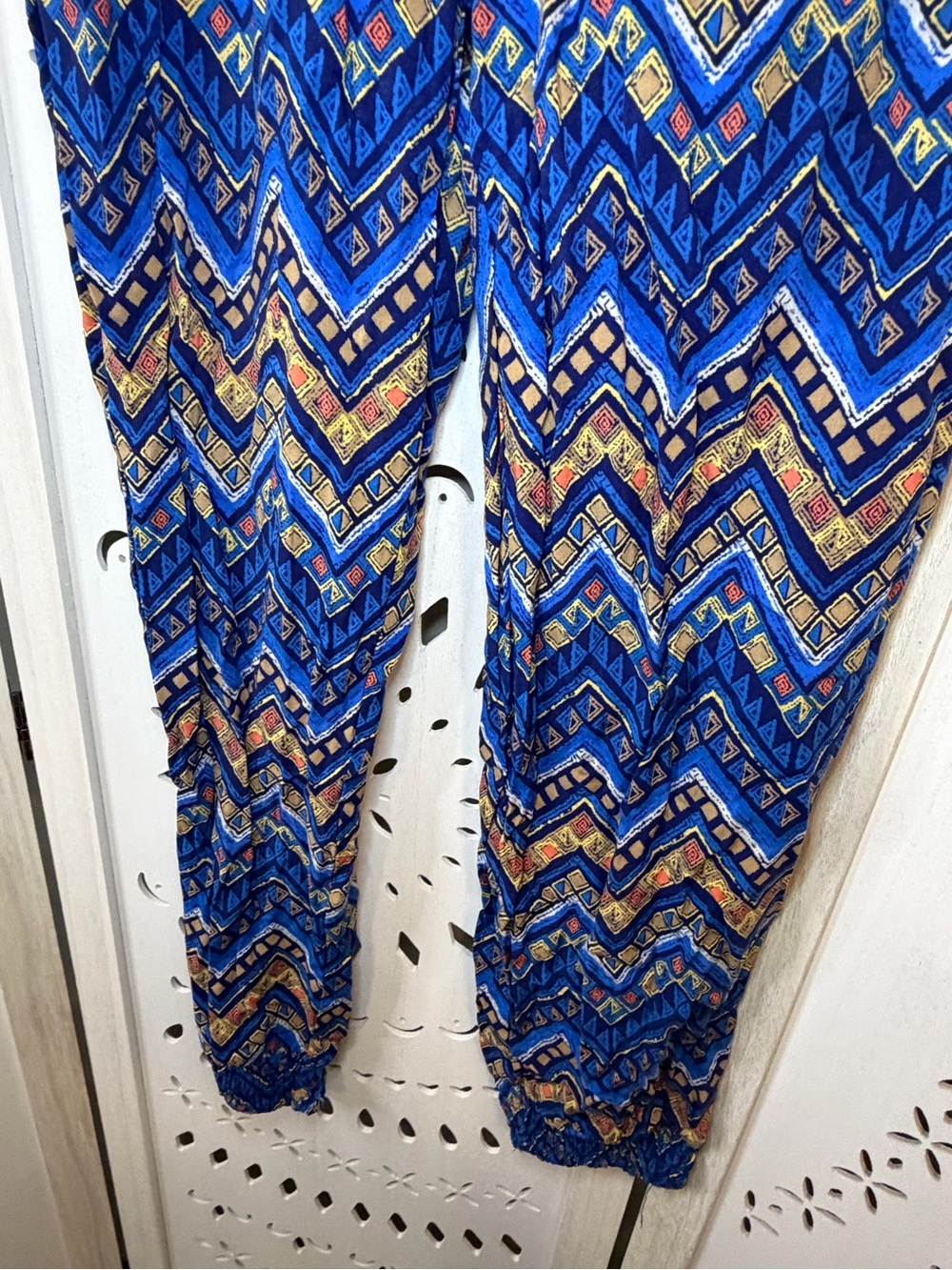 Forever 21 Blue Boho Print Pants - Picture 3 of 11